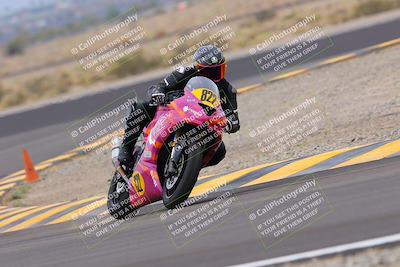 media/Sep-10-2022-SoCal Trackdays (Sat) [[a5bf35bb4a]]/Turn 11 (11am)/